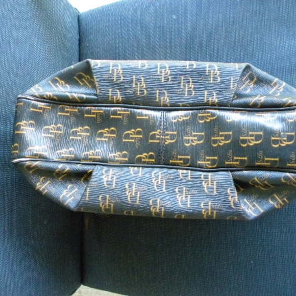 Dooney & Bourke Purse - Picture 5 of 16